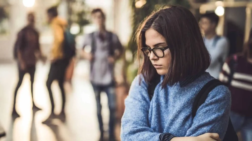 baixa autoestima isolamento social